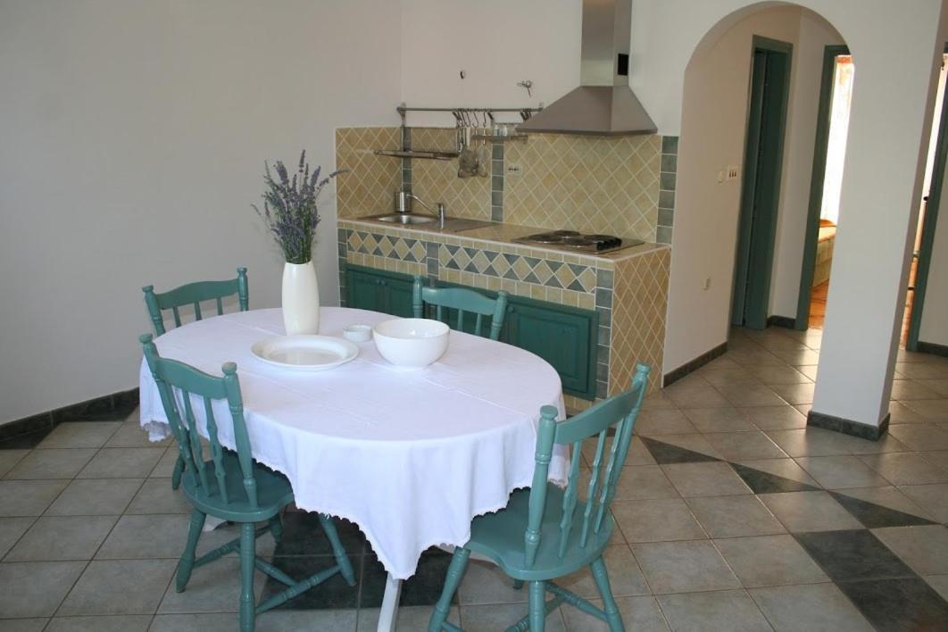 Apartmani Mladina Jelsa  Dış mekan fotoğraf